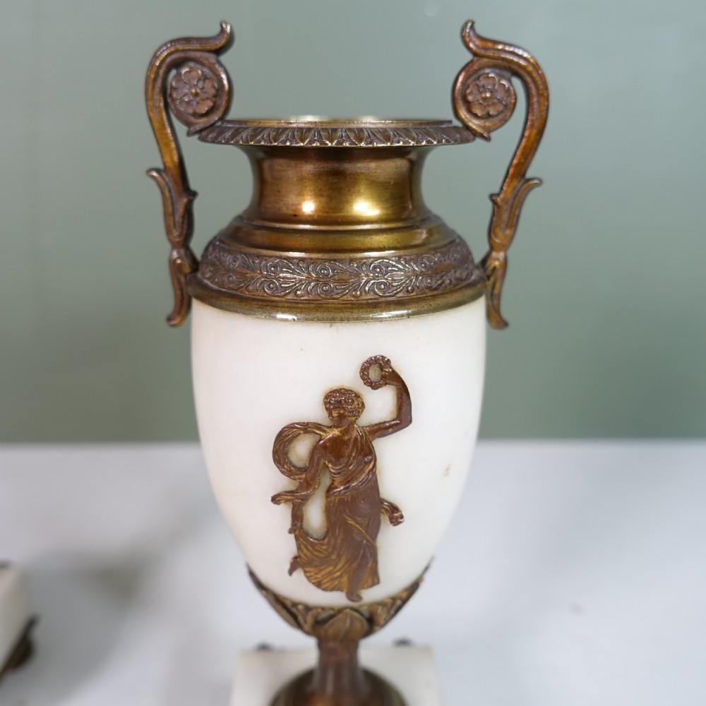 PAIR OF CLASSICAL REGENCY VASES View IV