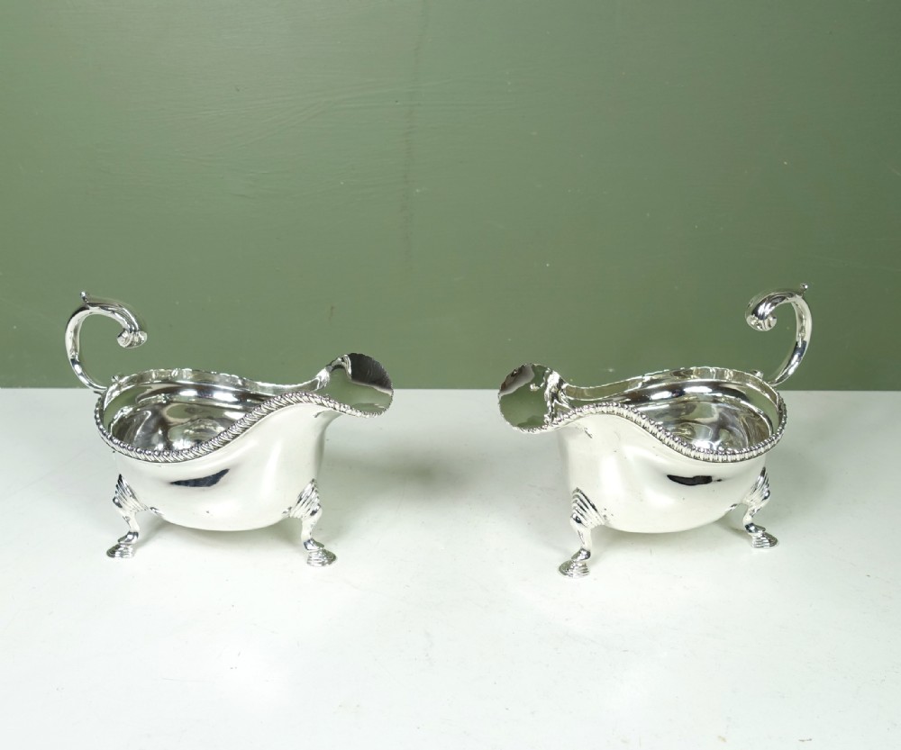 PAIR OF SILVER SAUCE BOATS, CHESTER 1934