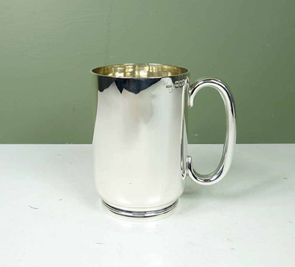 SOLID SILVER PINT TANKARD, LONDON 1896