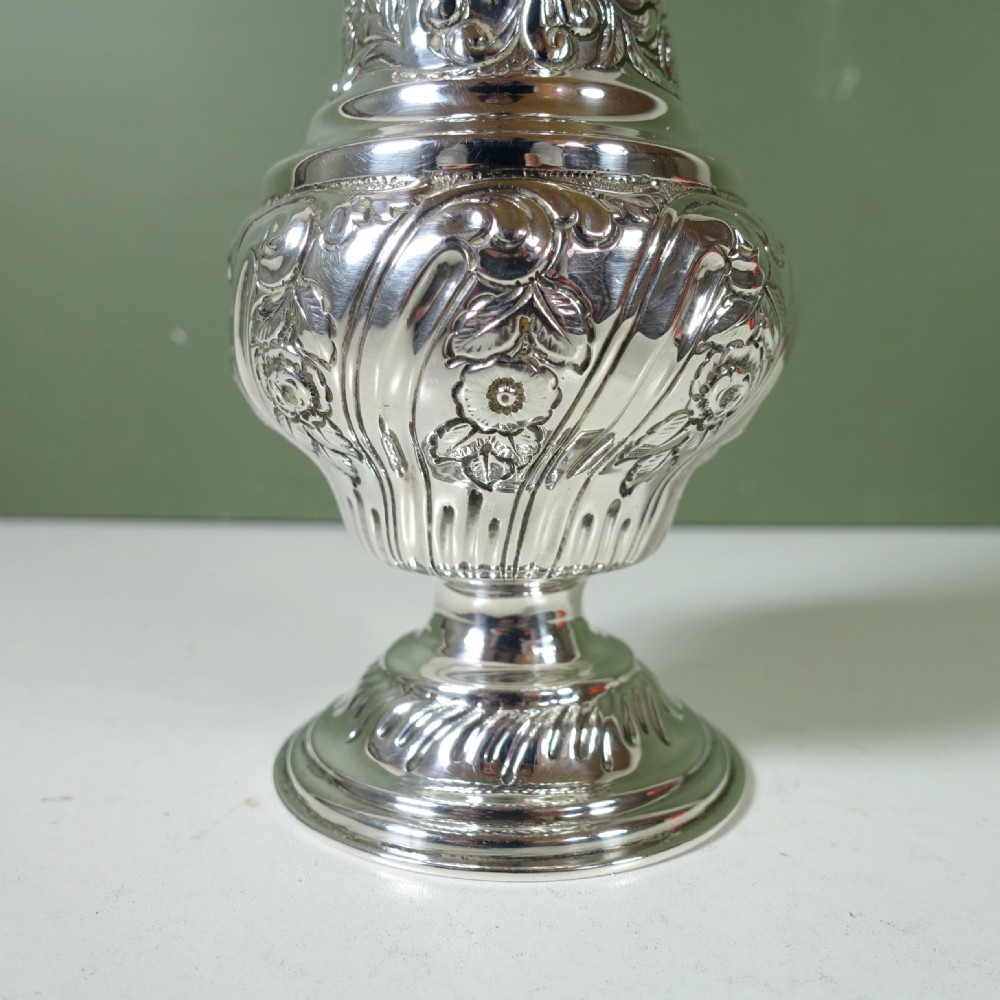 SOLID SILVER SUGAR CASTOR, CHESTER 1899 View III