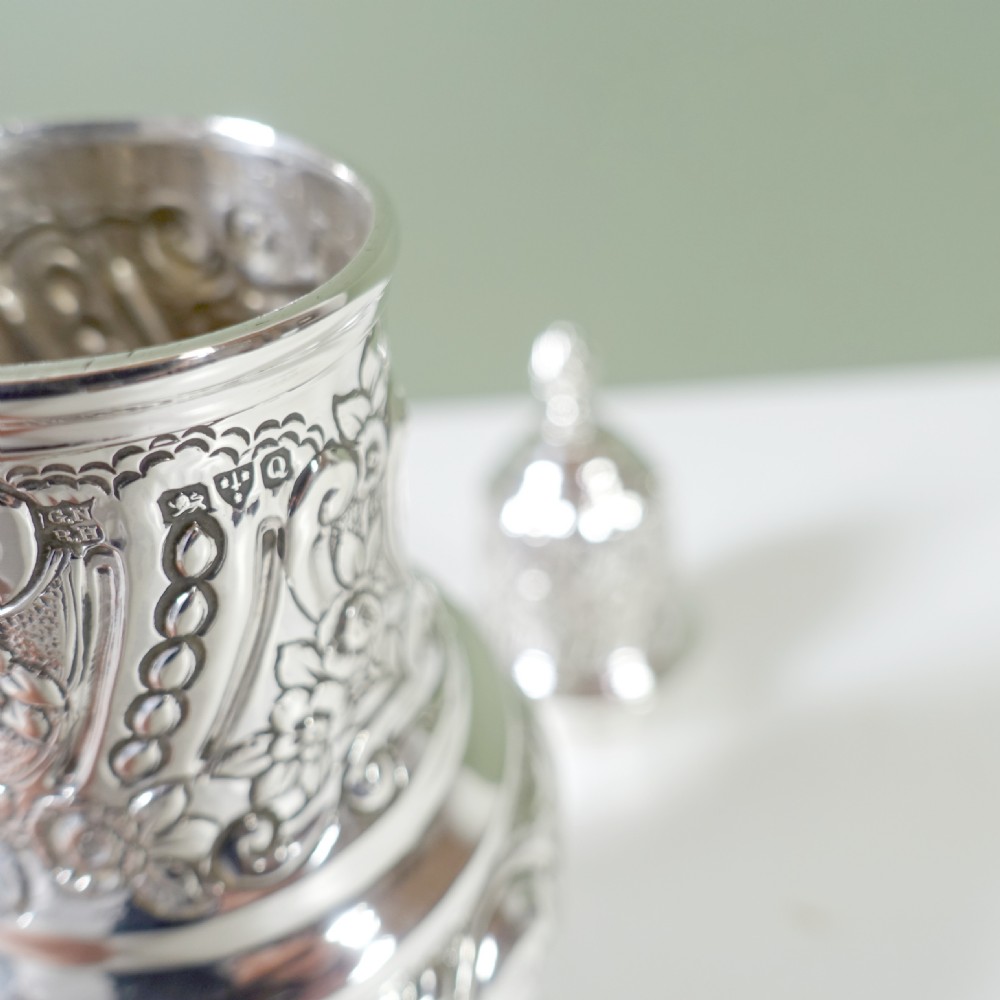 SOLID SILVER SUGAR CASTOR, CHESTER 1899 View VI
