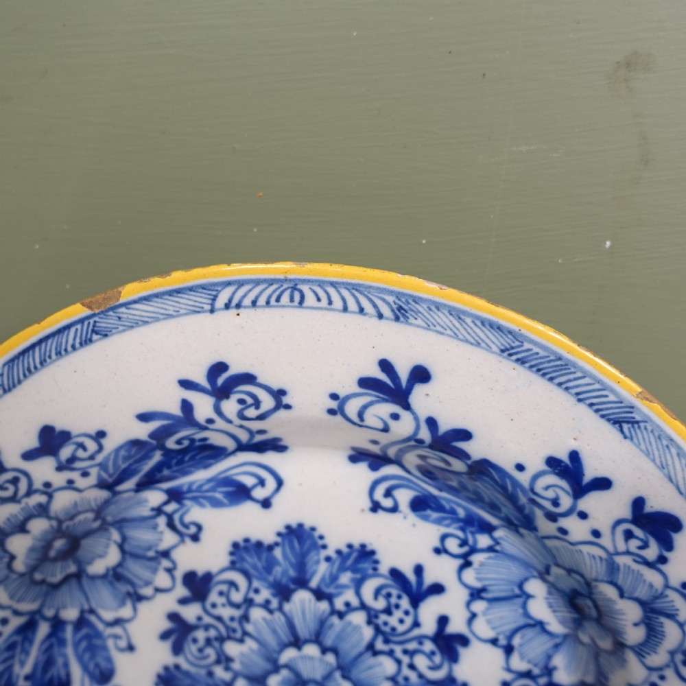 SET OF THREE 18TH C DELFT PLATES View III