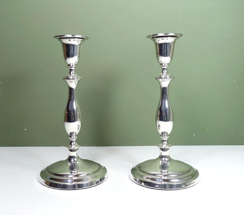 PAIR OF SILVER CANDLESTICKS, BIRMINGHAM 1920