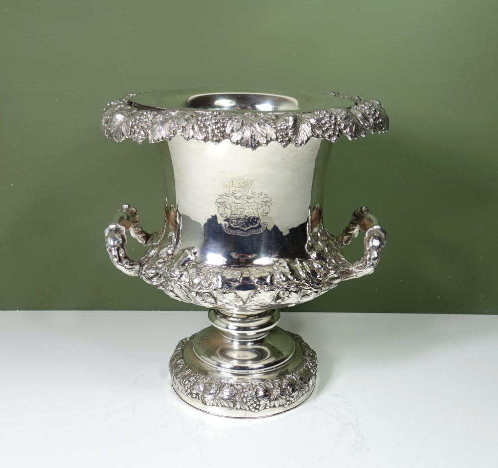 GOOD QUALITY WILLIAM IV SILVER PLATED WINE COOLER