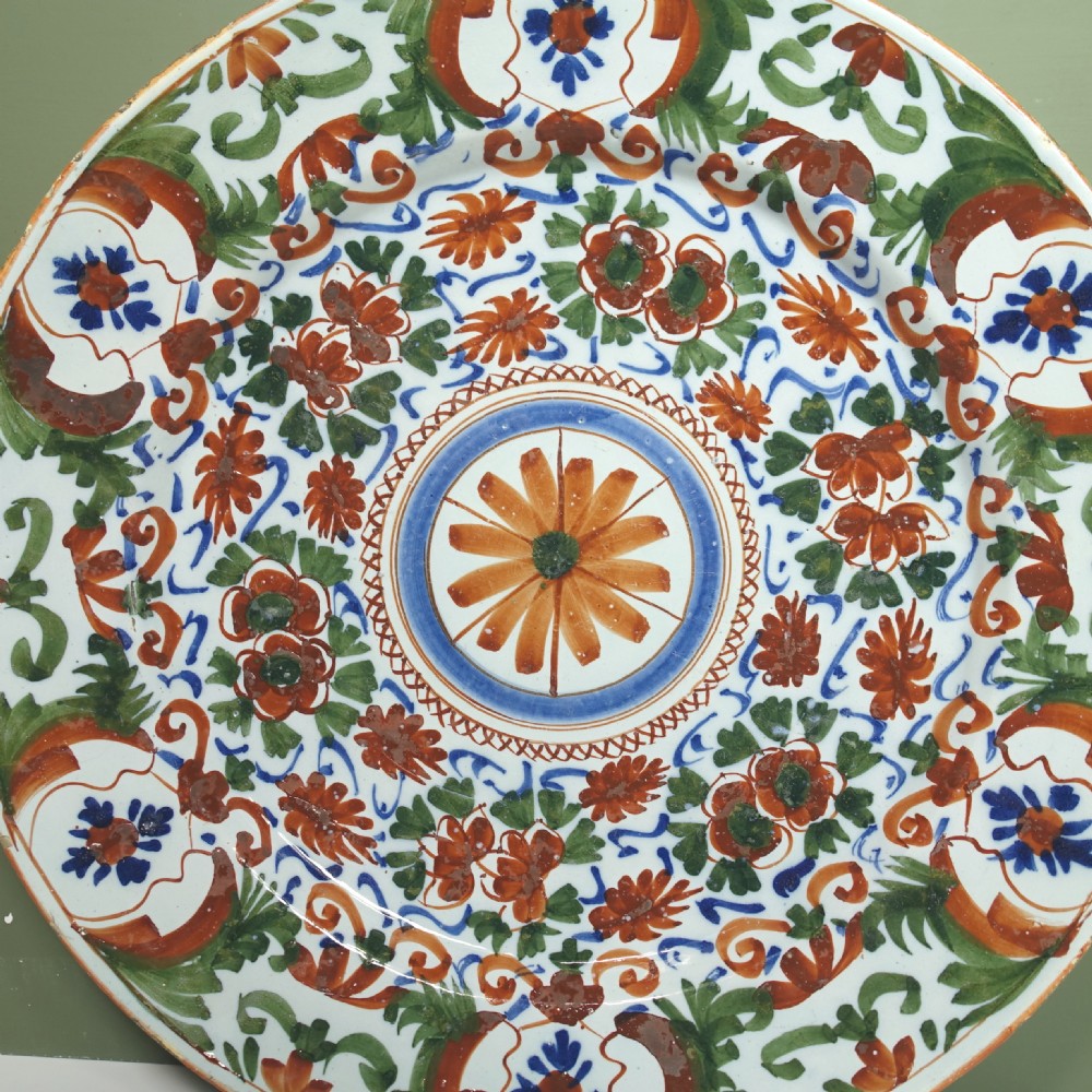 18TH C DELFT POLYCHROME CHARGER View II