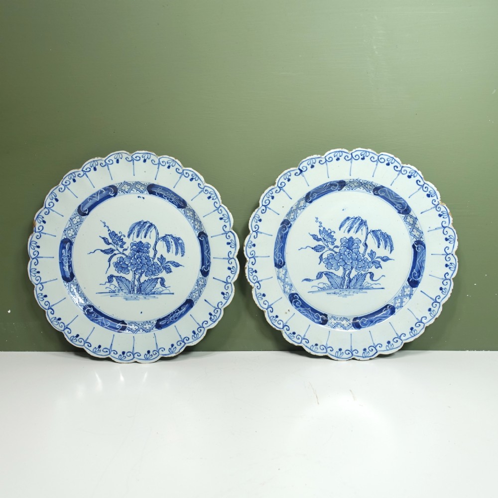 PAIR OF UNUSUAL 18TH C DELFT PLATES