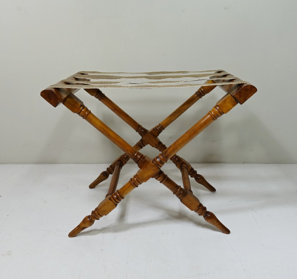 19TH C WALNUT FOLDING LUGGAGE STAND