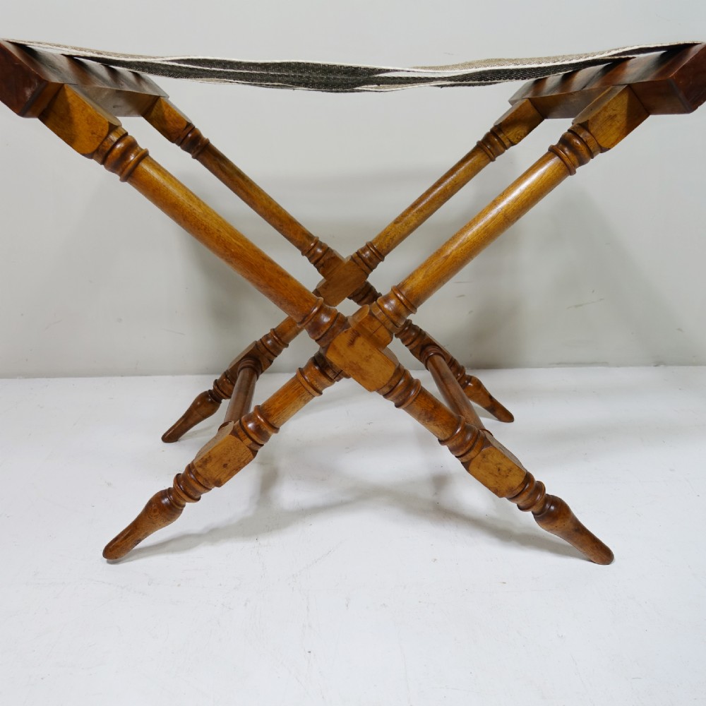 19TH C WALNUT FOLDING LUGGAGE STAND View V