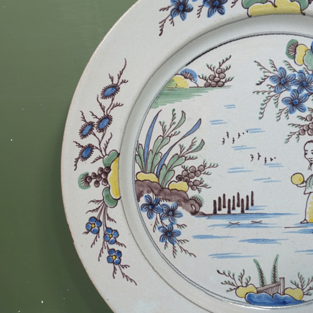 18TH C TIN GLAZED POLYCHROME CHARGER View IV