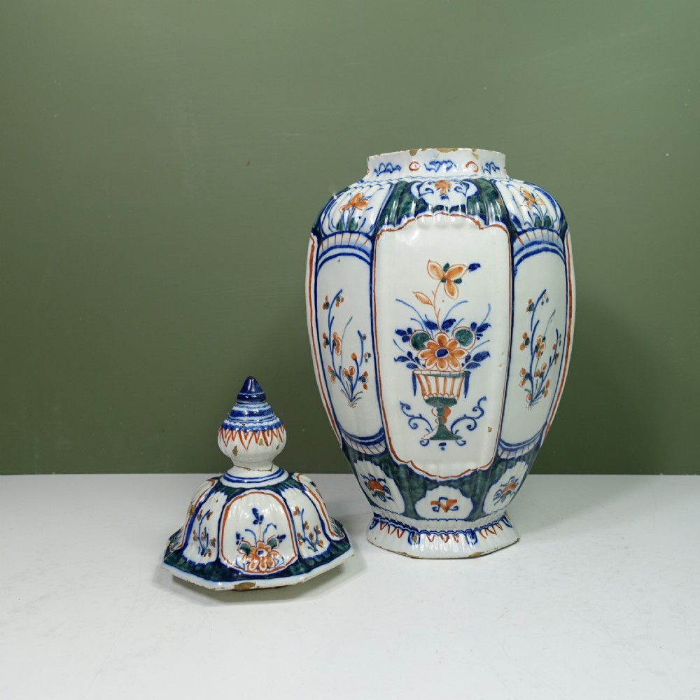 18TH C DELFT POLYCHROME VASE & COVER View III