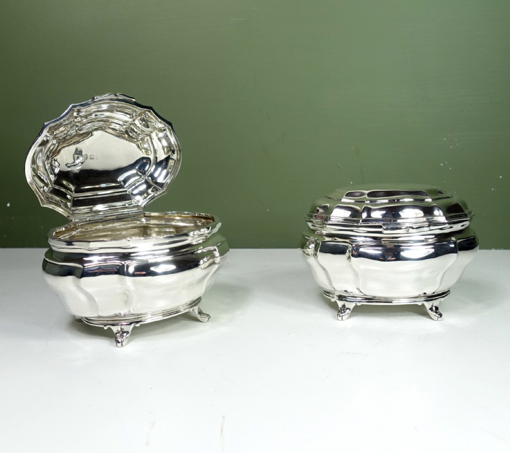 PAIR OF SOLID SILVER CADDIES, LONDON 1905