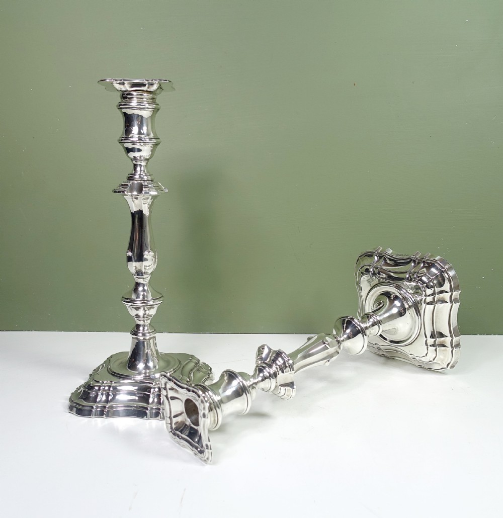 LARGE PAIR OF SILVER CANDLESTICKS, SHEFFIELD 1907