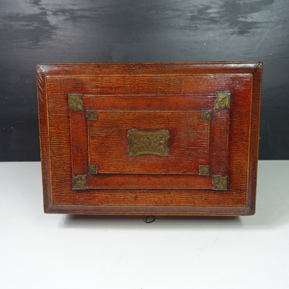Regency Leather Sewing Box with complete interior View IV