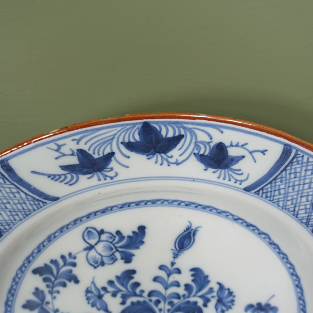 18TH C DELFT CHARGER / PLATE View III