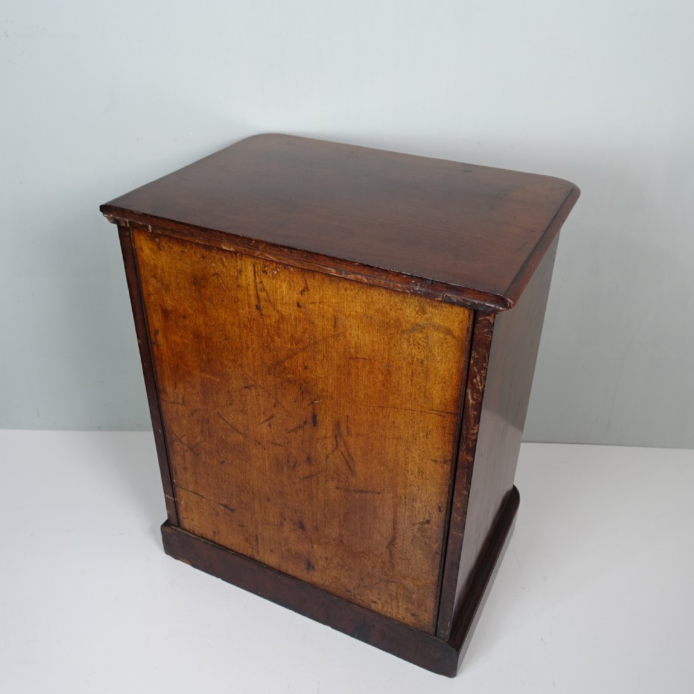 19TH C MAHOGANY TABLE TOP WRITING CABINET View V