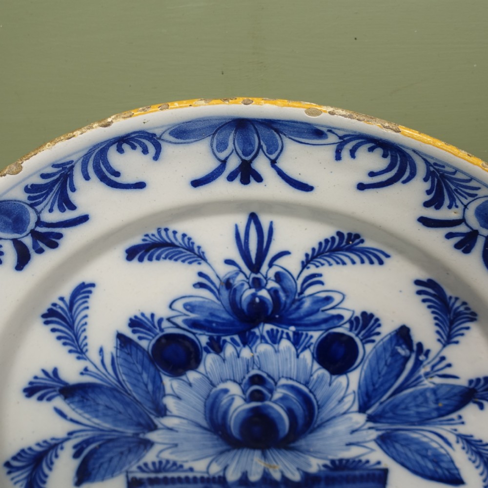 18TH C DELFT CHARGER View IV