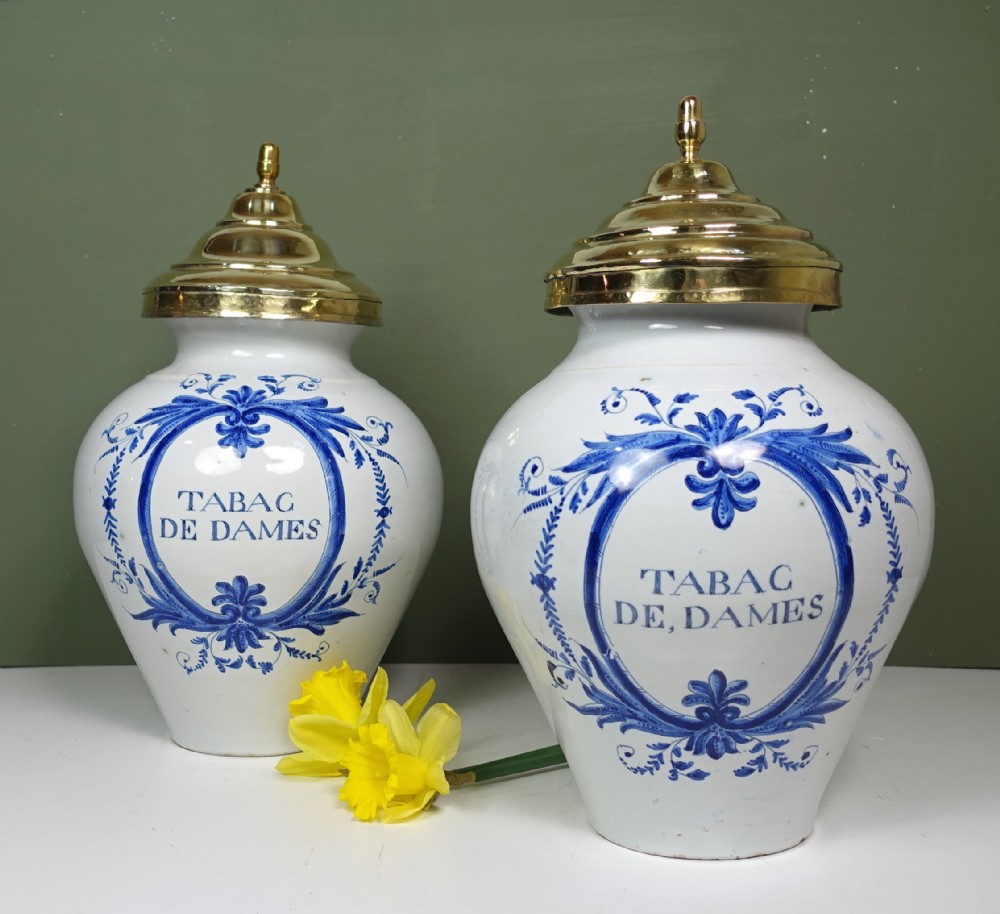 PAIR OF 18TH C DELFT JARS & COVERS