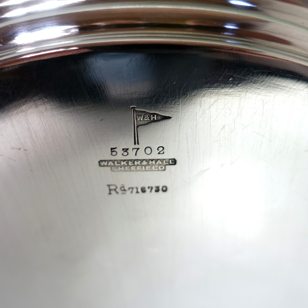 SOLID SILVER SHELL DECORATED SALVER 1933 View V