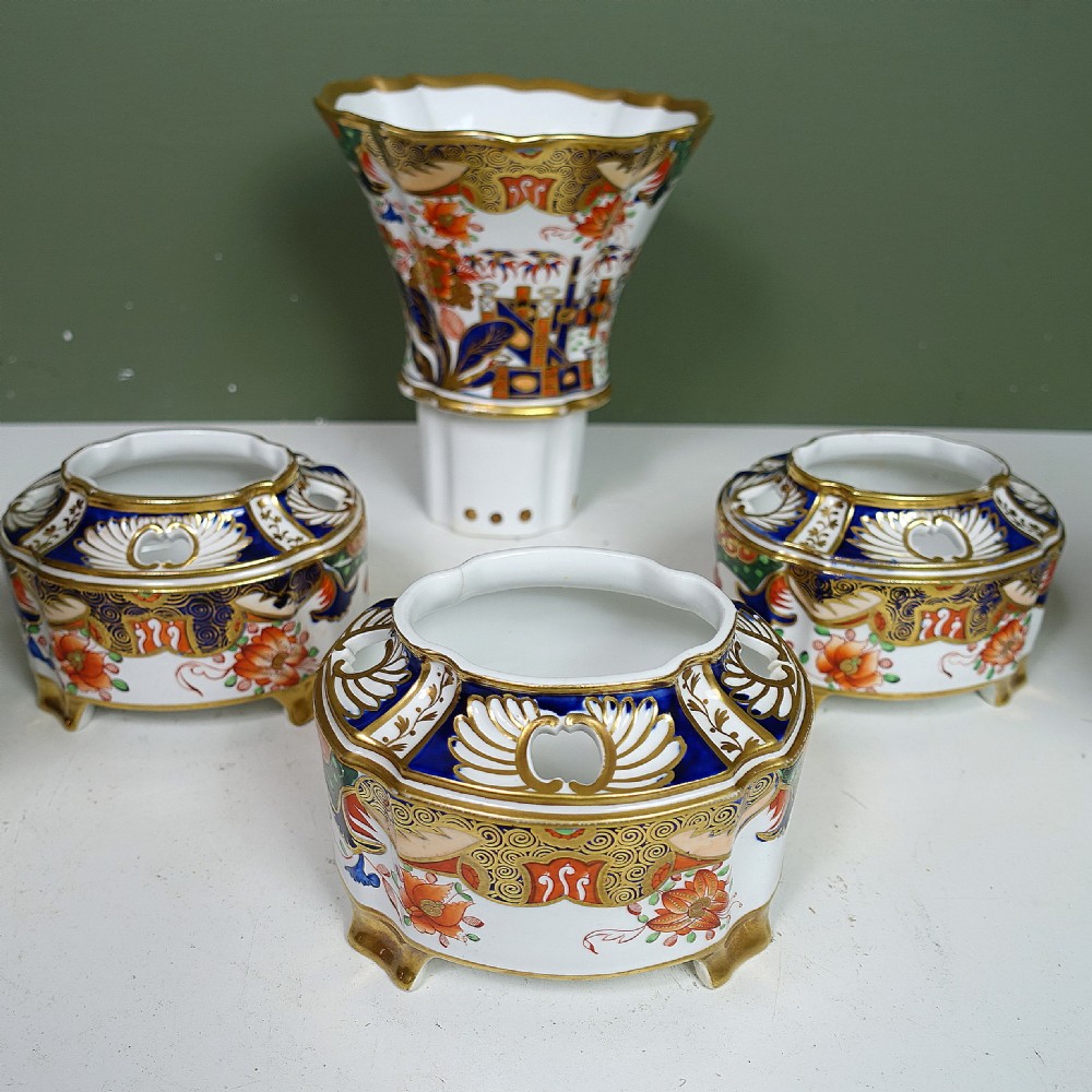 SET OF EARLY 19TH C SPODE VASES View IV