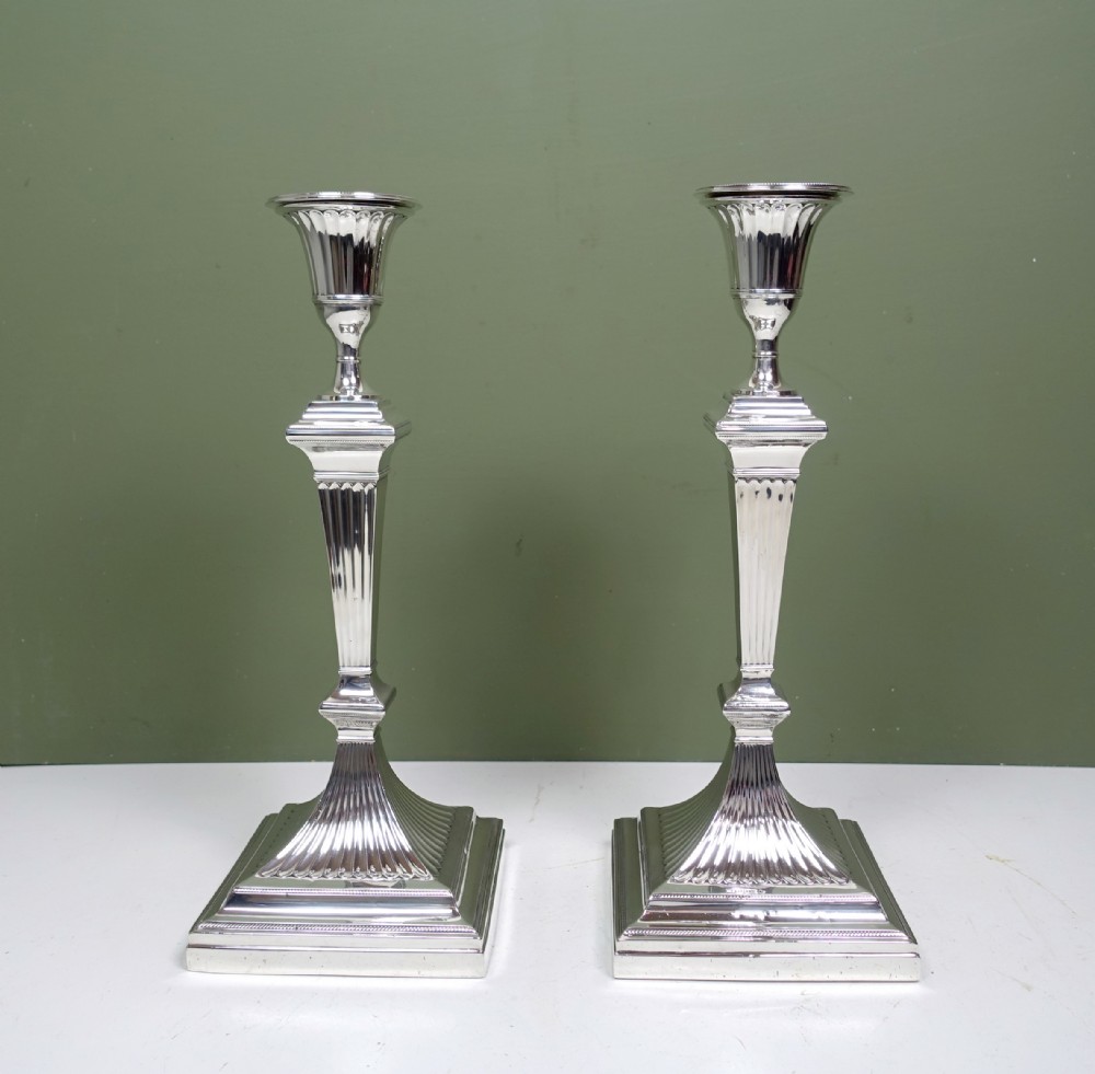 PAIR OF SILVER CANDLESTICKS, LONDON 1896