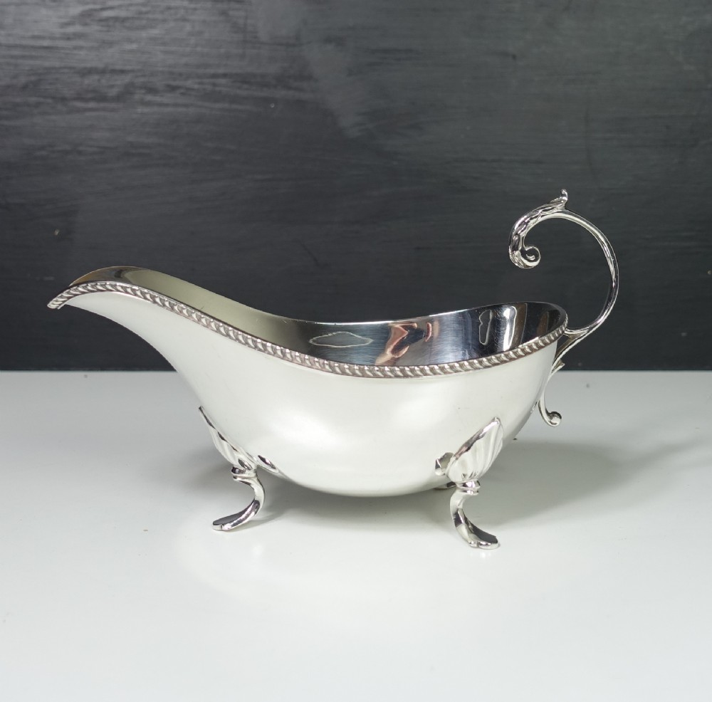 SOLID SILVER SAUCE BOAT