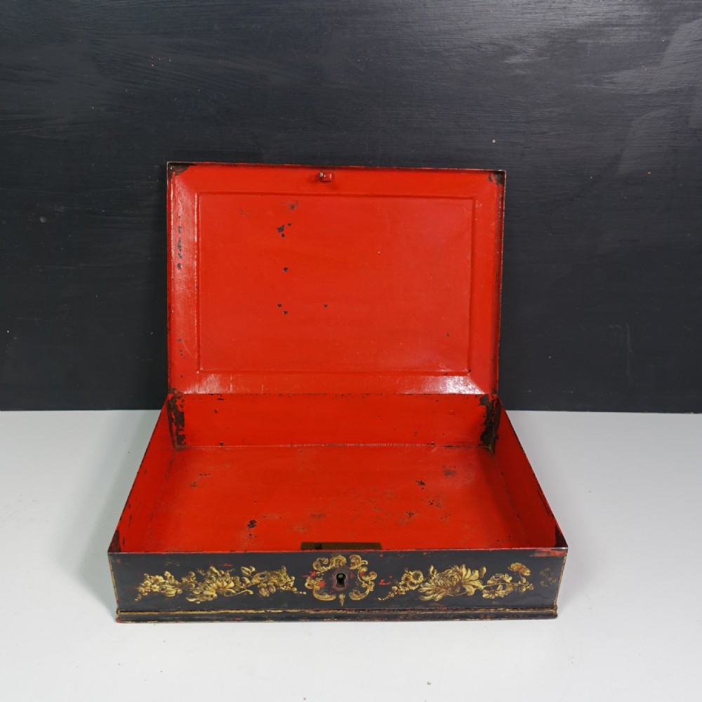 EARLY REGENCY TOLE BOX View VI