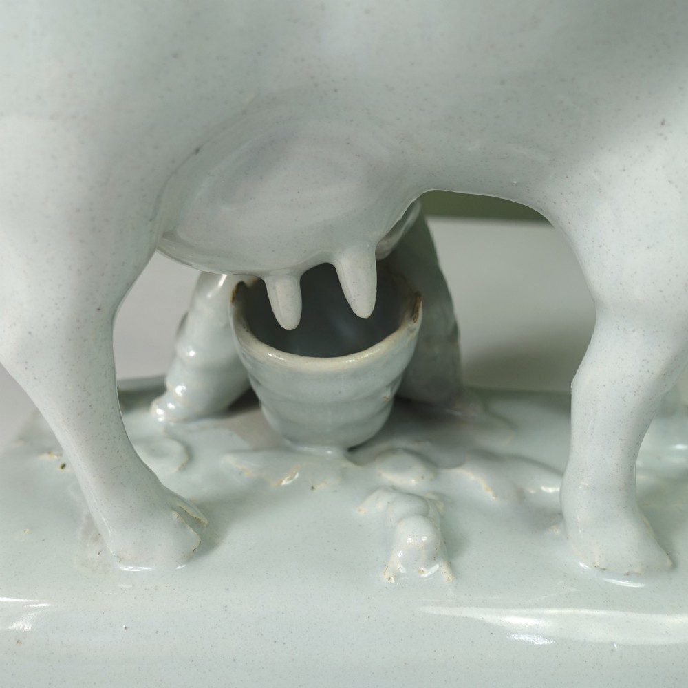 18TH C DELFT COW View IV
