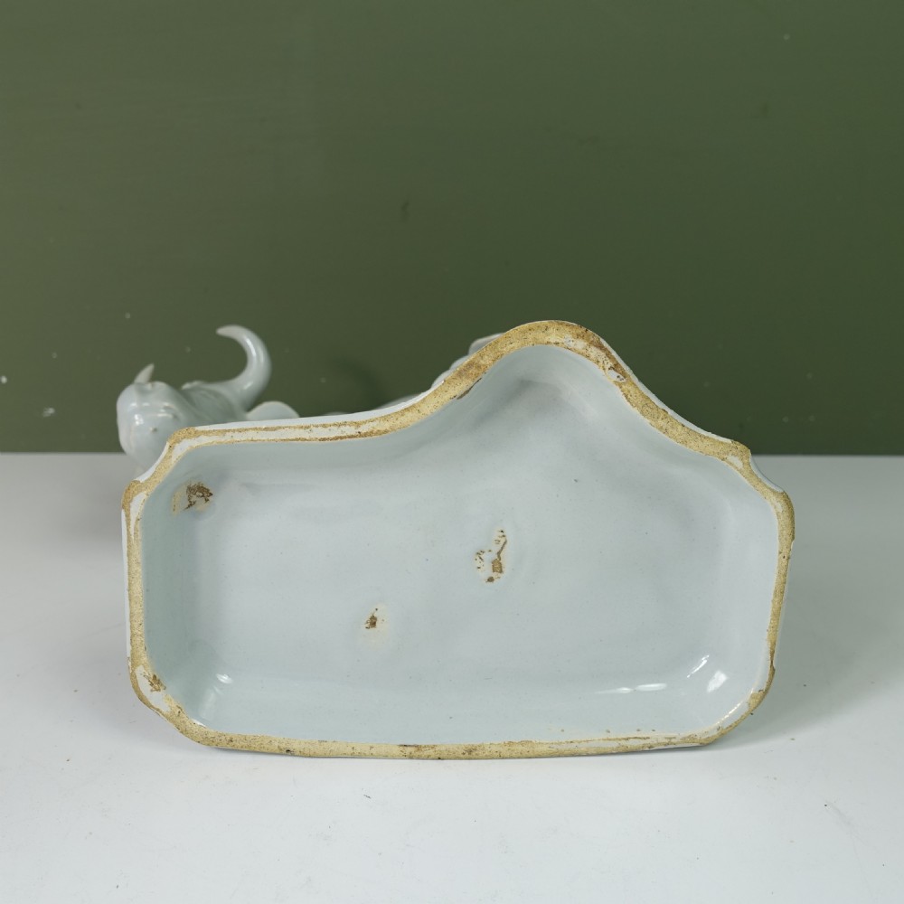 18TH C DELFT COW View VI