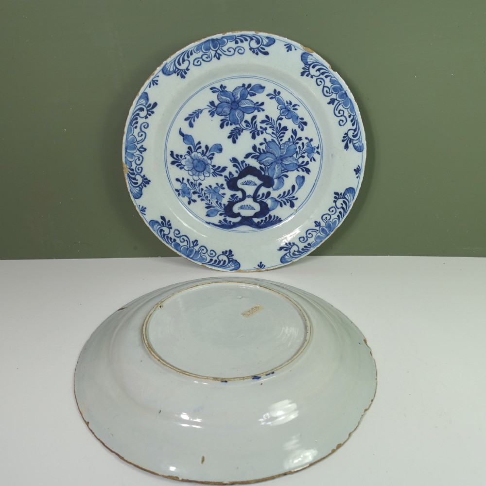 PAIR OF LARGE 18TH C DELFT CHARGERS View VI
