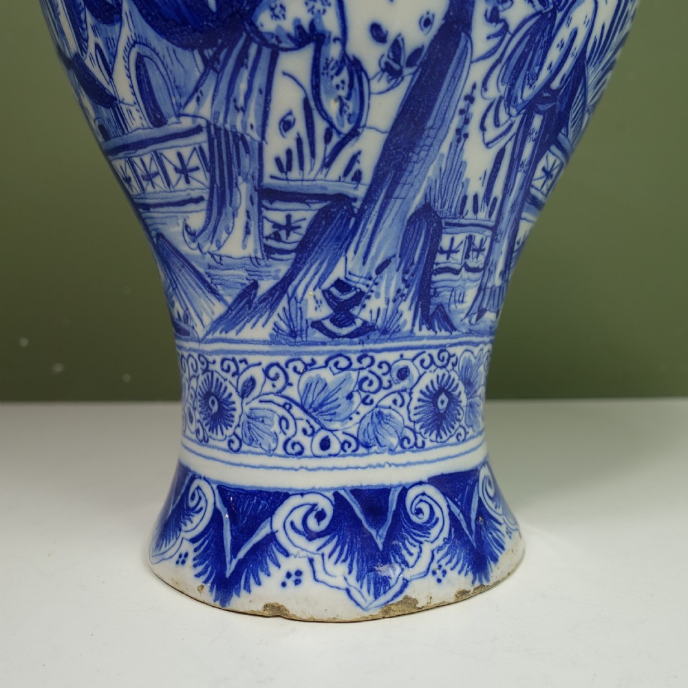18TH C DELFT VASE View VIII