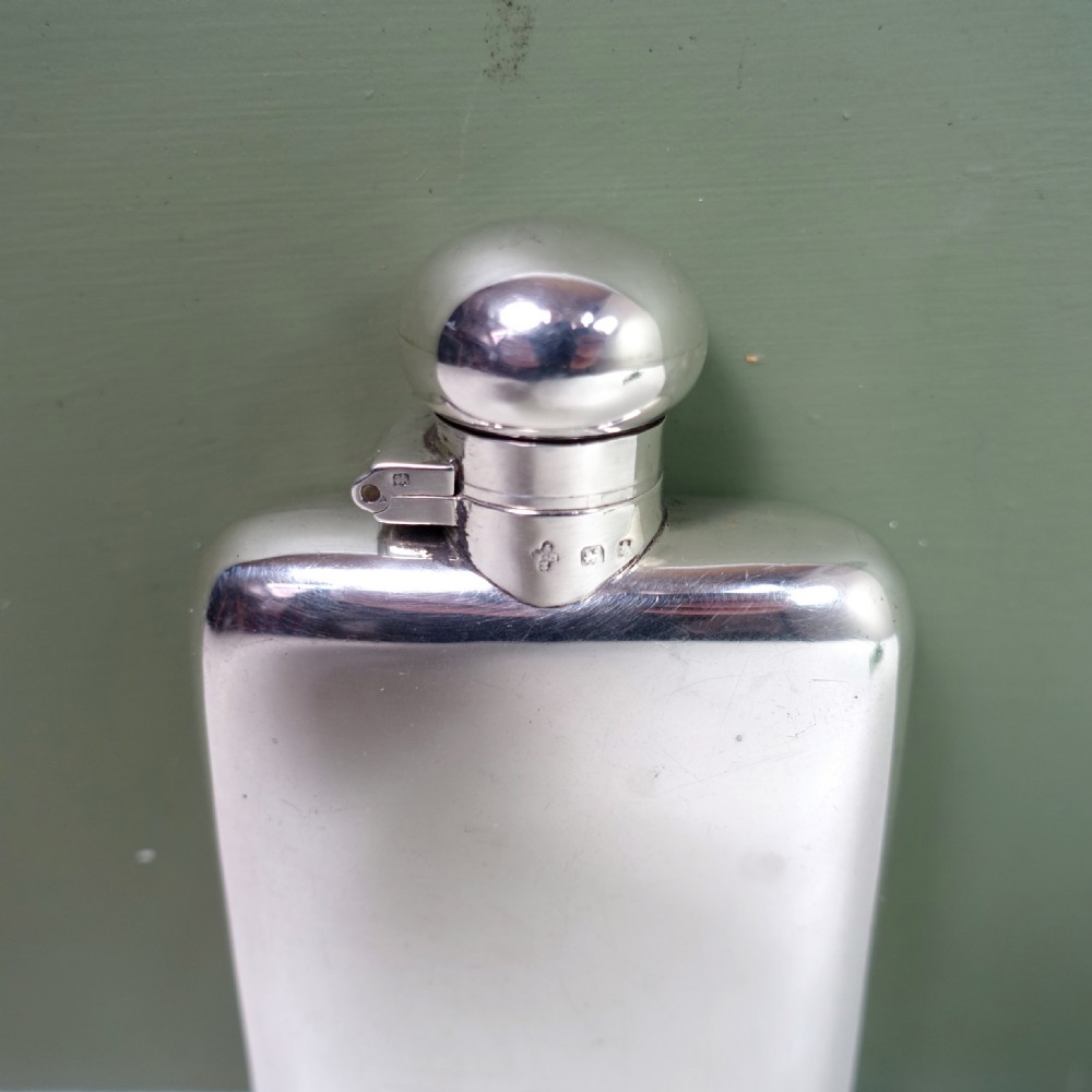 SOLID SILVER HIP FLASK 1925 View VI