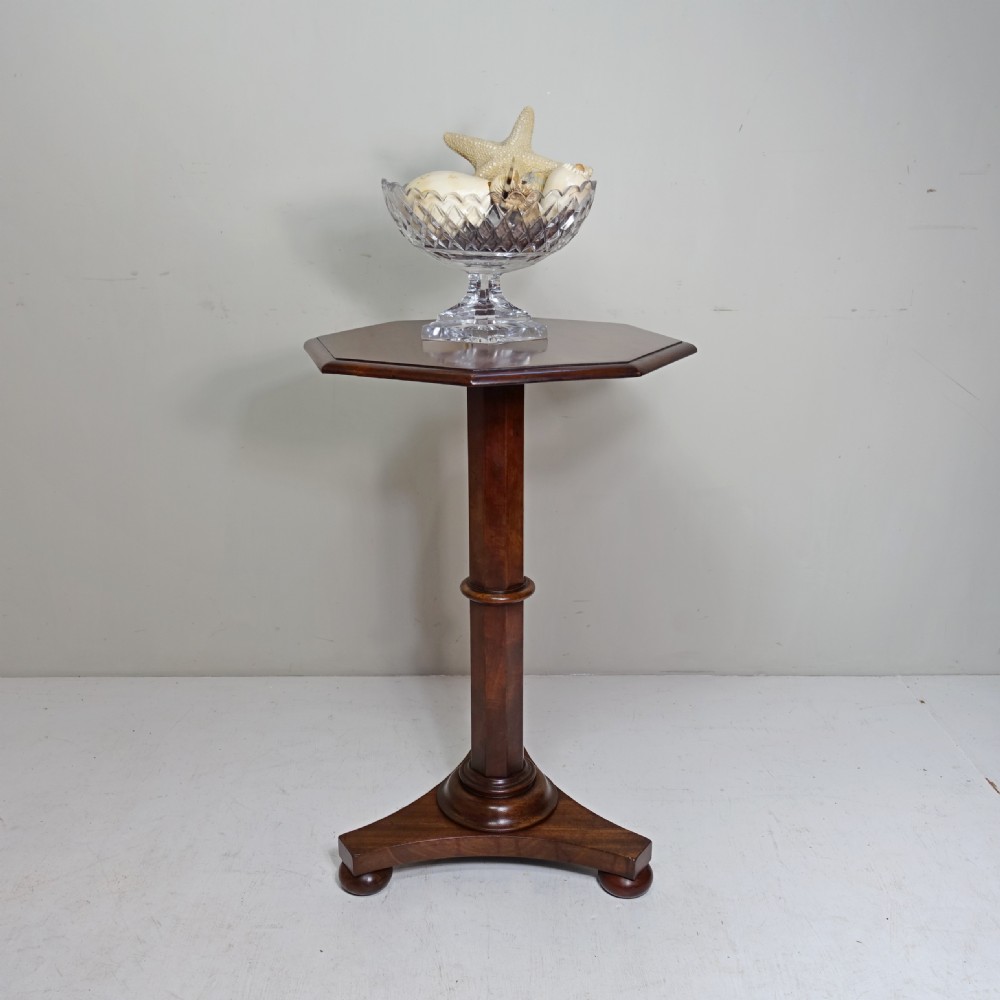 19TH C MAHOGANY LAMP TABLE