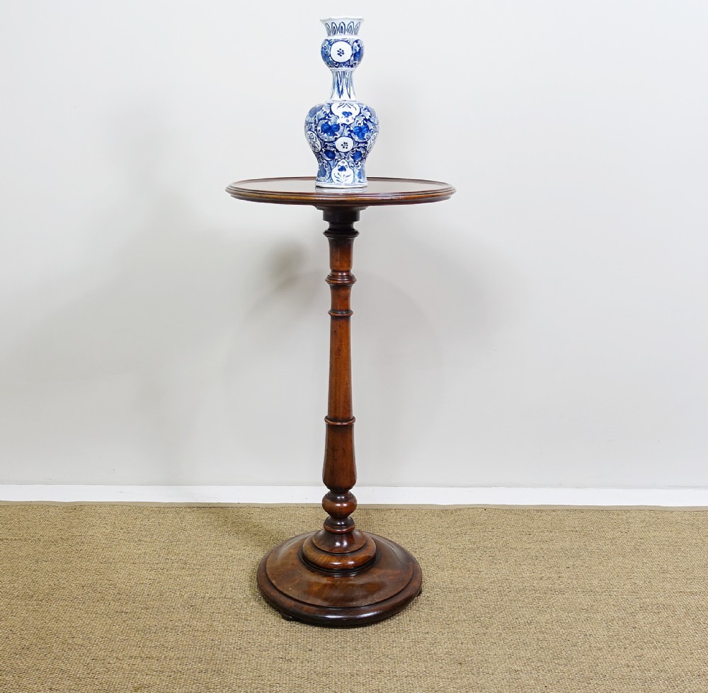 19TH CENTURY MAHOGANY CENTRE TABLE, STAND