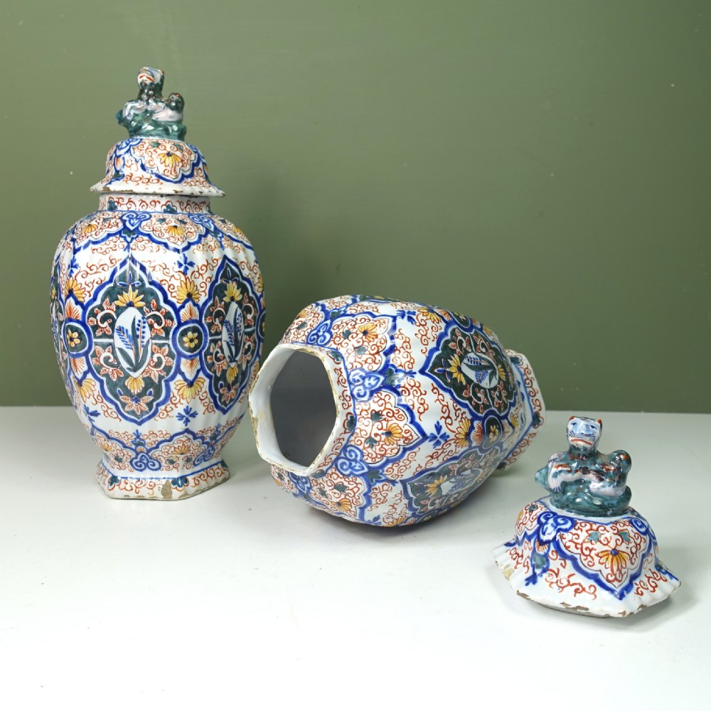 PAIR OF EARLY 18TH C DELFT POLYCHROME VASES & COVERS