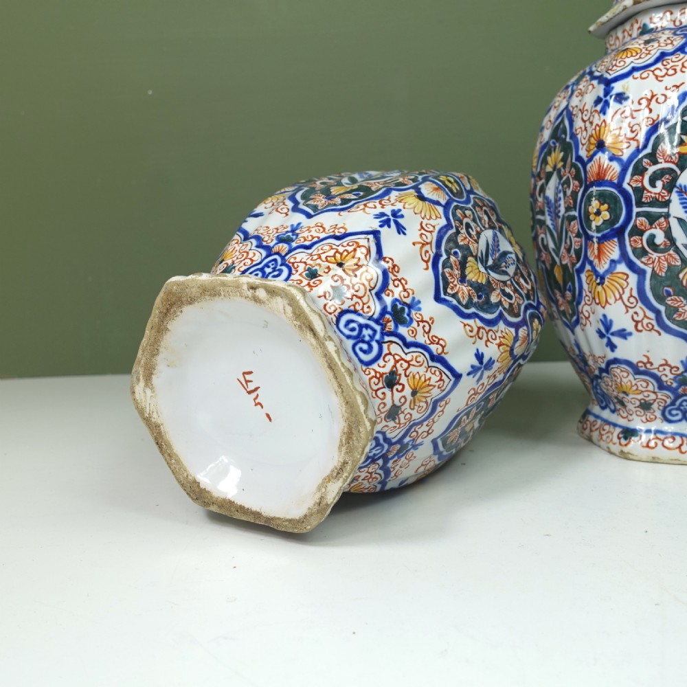 PAIR OF EARLY 18TH C DELFT POLYCHROME VASES & COVERS View VI