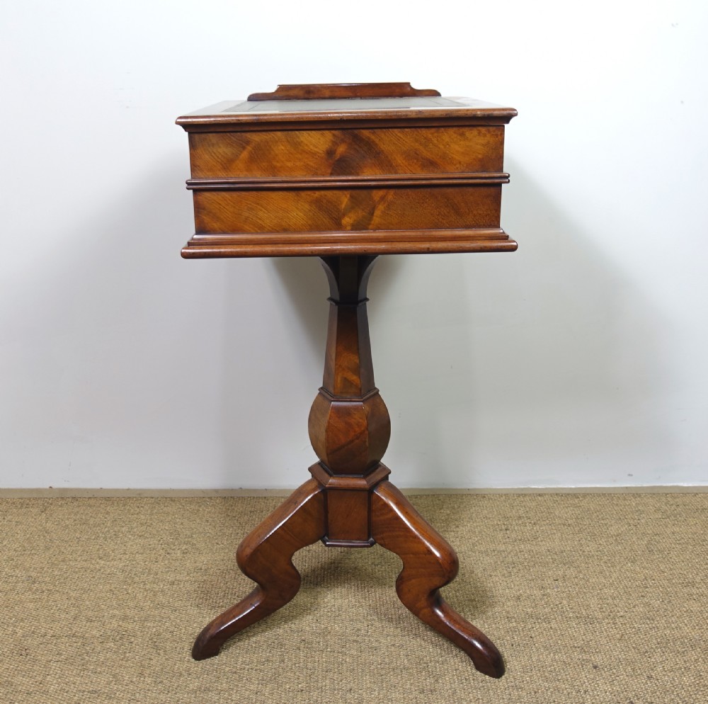 UNUSUAL EARLY 19TH C MAHOGANY READING TABLE