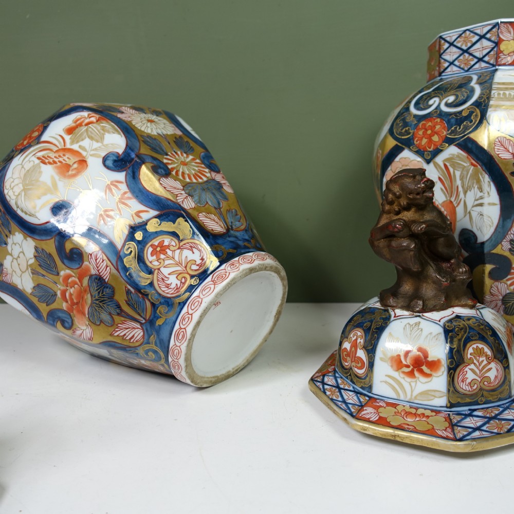 PAIR OF LARGE 19TH C IMARI VASES & COVERS View VI