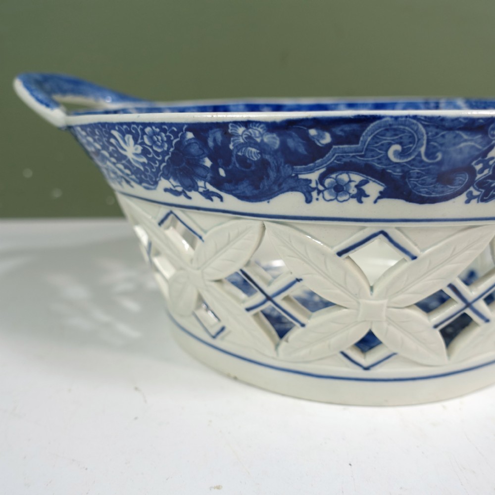 EARLY 19TH C CHESTNUT BASKET BY WOOLEY View IV
