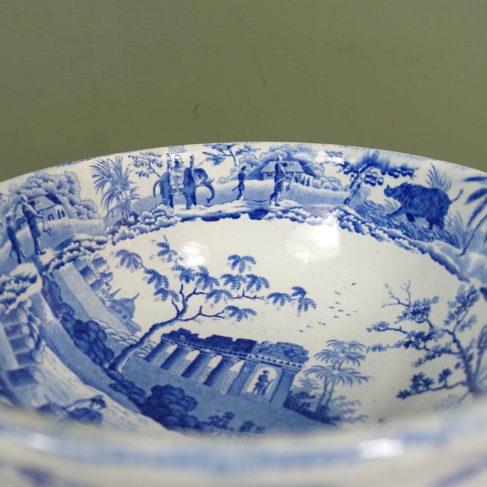 19TH C SPODE CENTRE BOWL View IV