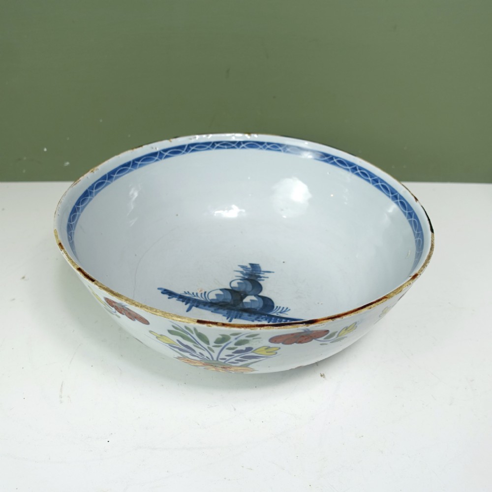 18TH C DELFT CENTRE BOWL View III