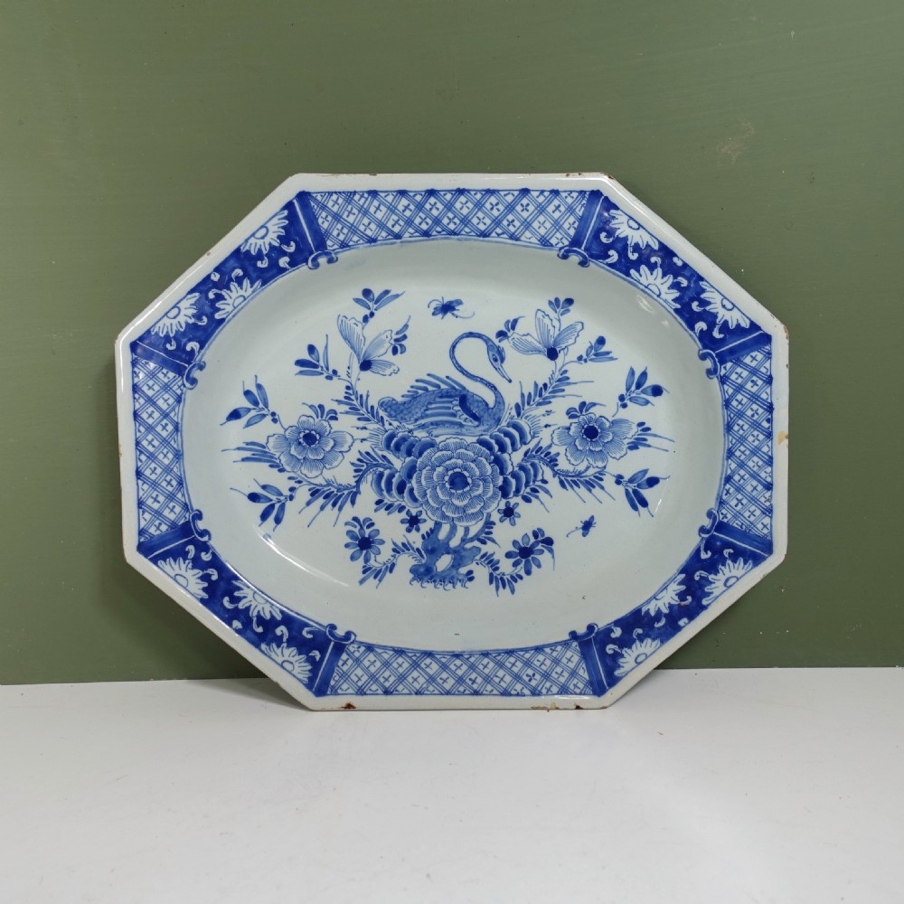 18TH C DELFT OCTAGONAL DISH