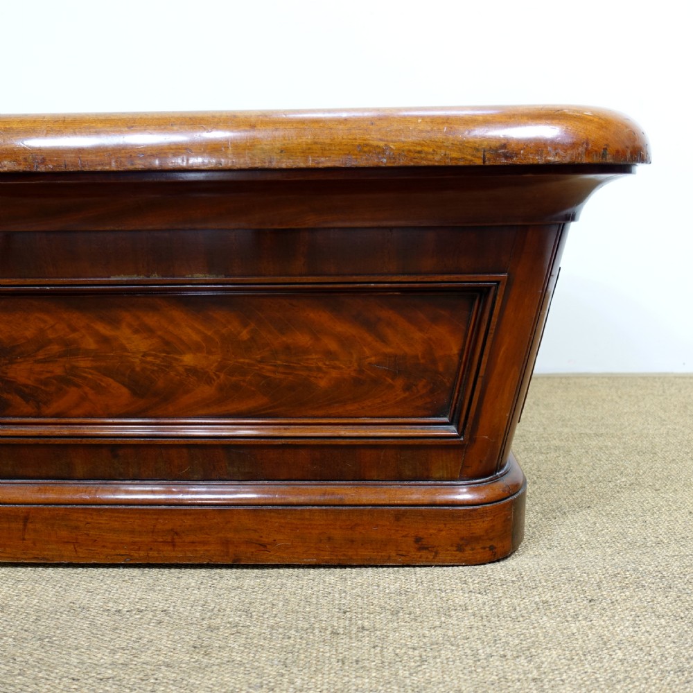 EARLY 19TH C MAHOGANY  WINE COOLER View III