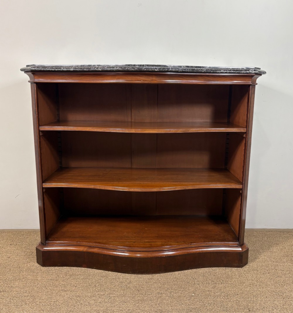 GEORGE III MAHOGANY BOOKCASE WITH MARBLE TOP