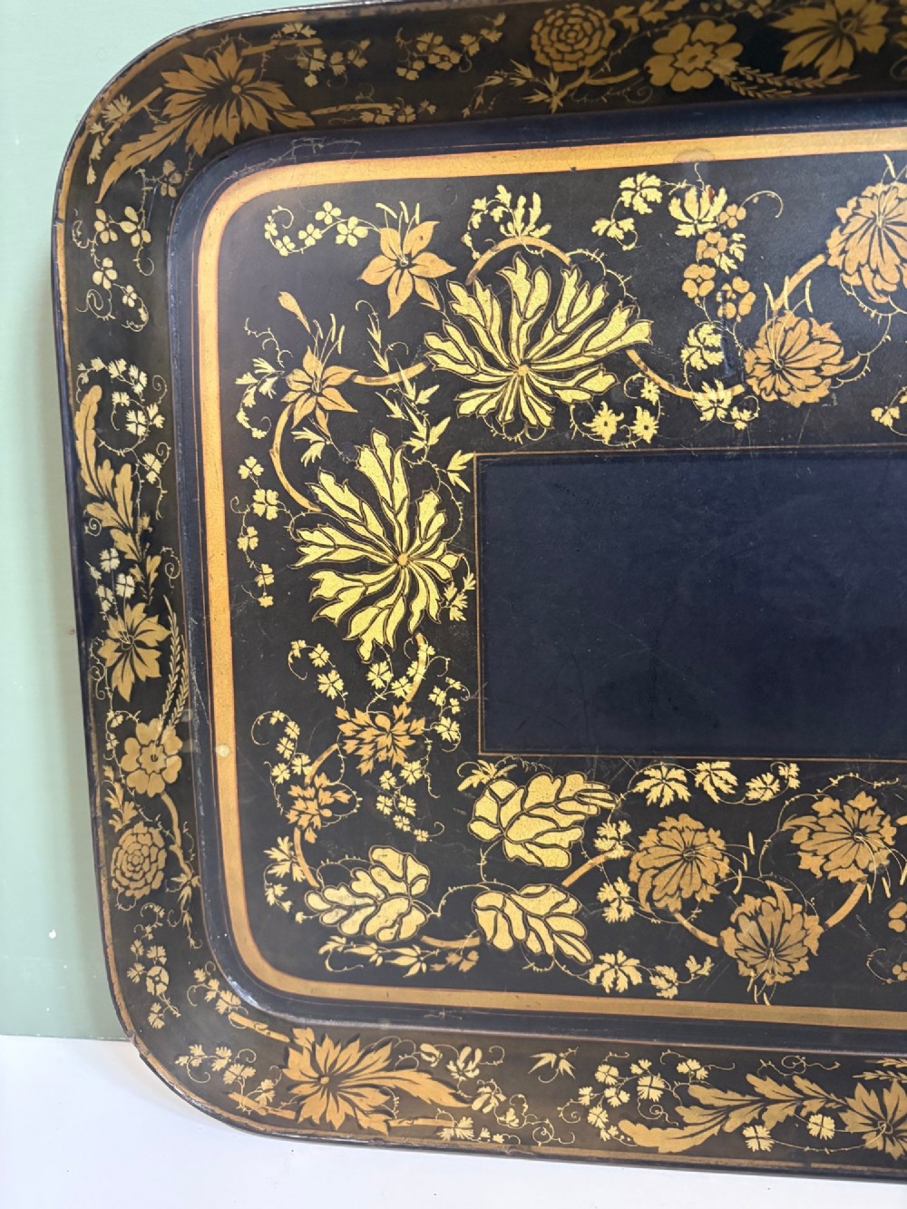 EARLY 19TH C PAPIER MACHE TRAY View II