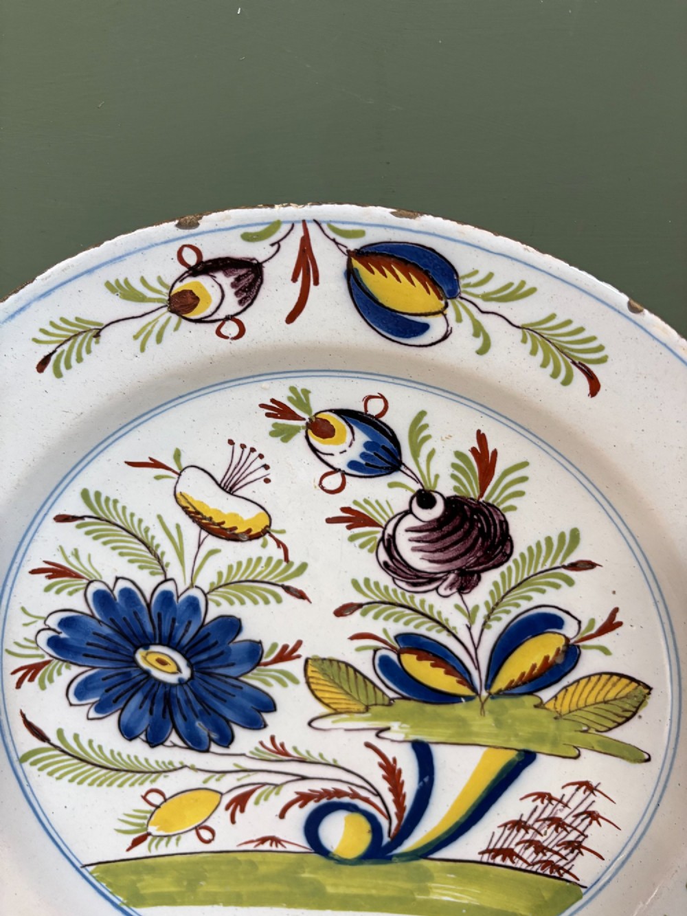 18TH C DELFT POLYCHROME CHARGER View II