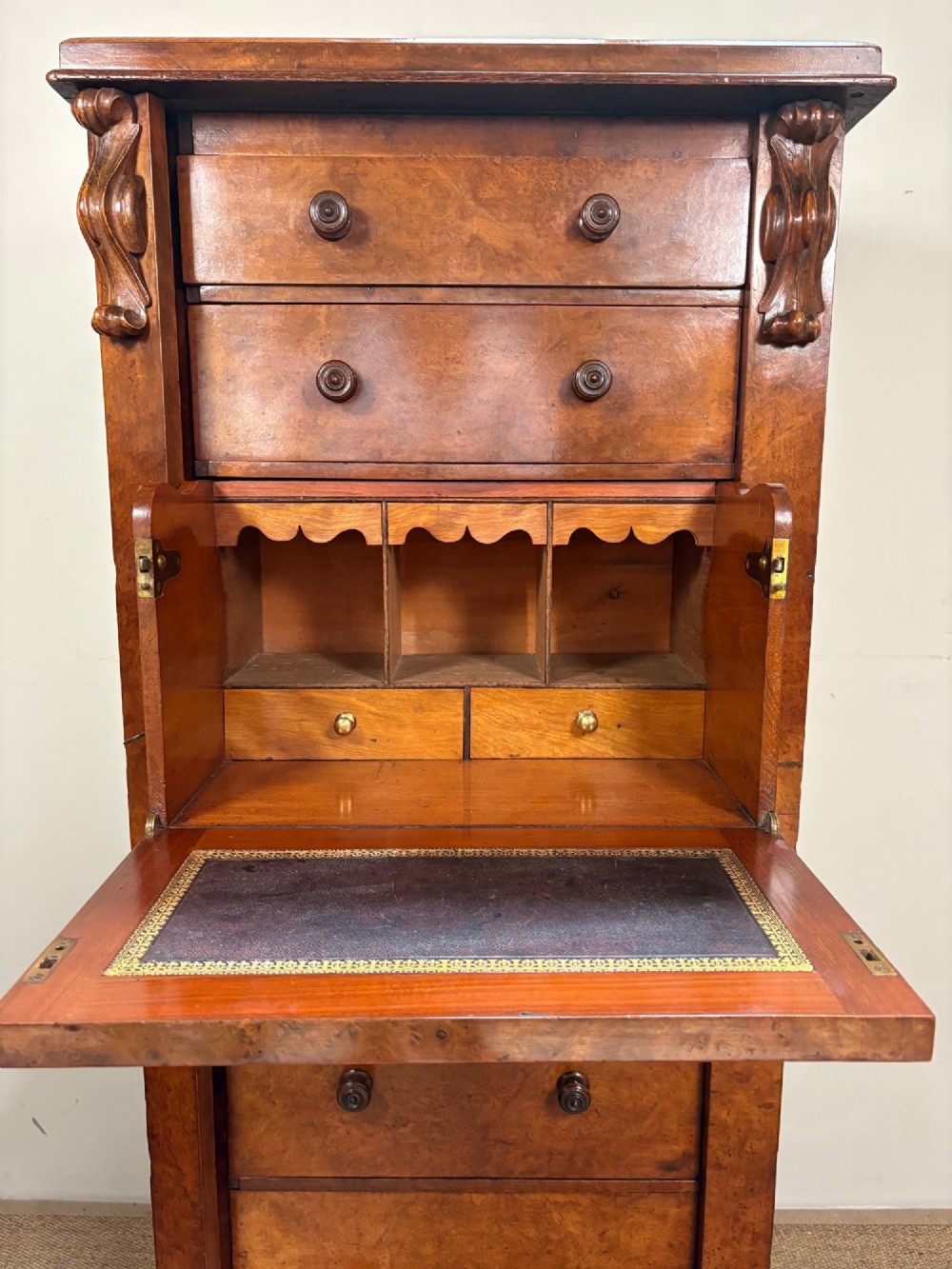 Alternate View