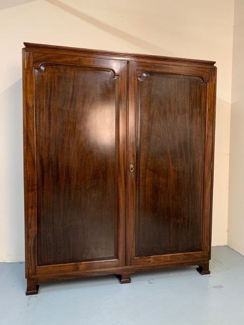 Whytock and Reid Wardrobe