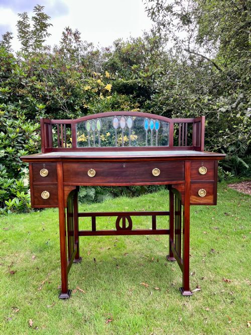 Shapland and Petter Desk