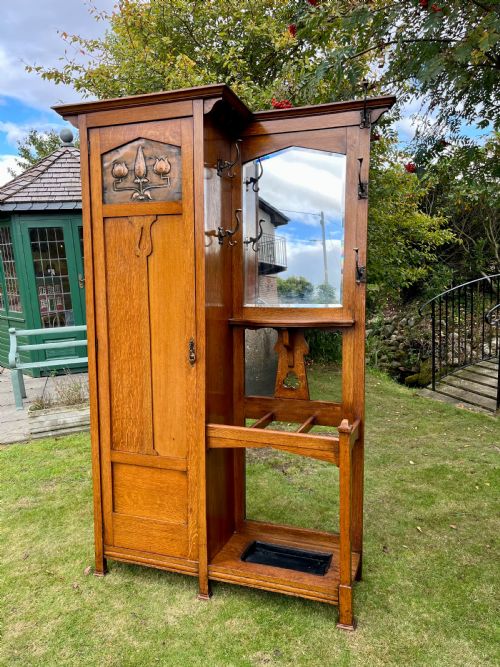 Arts and Crafts Hall Stand
