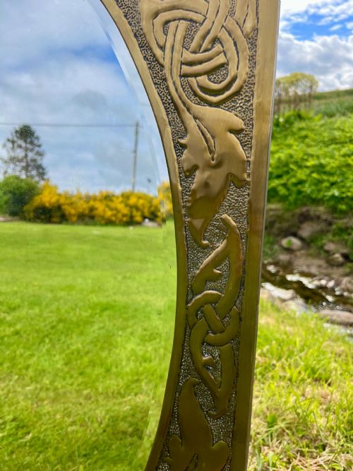 LARGE SCOTTISH ARTS AND CRAFTS BRASS MIRROR - ADDITIONAL PHOTO 3